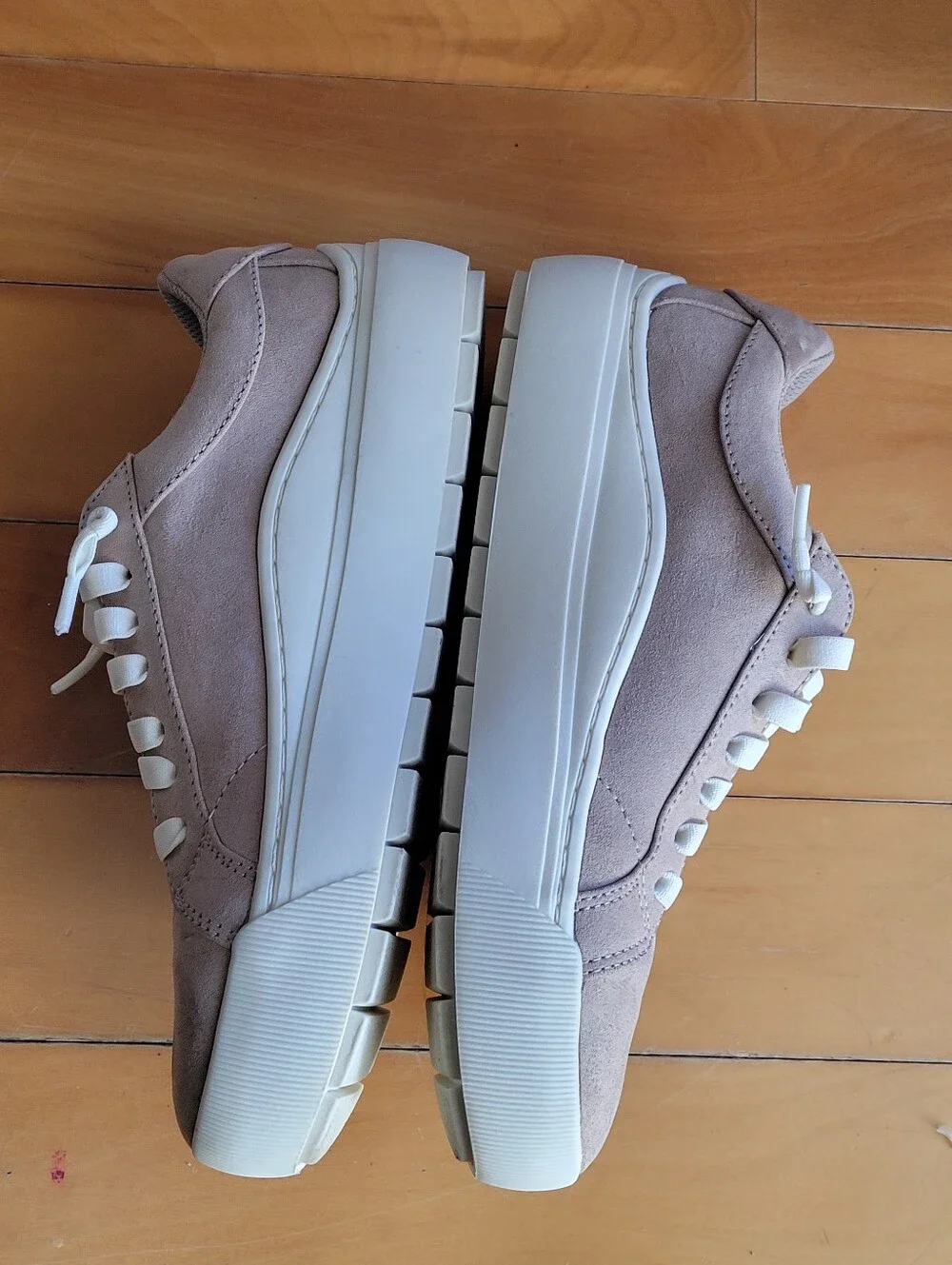 Dr. Scholl's Women's 7M Time Off Go Sneakers Toasted Taupe Suede Platform Style