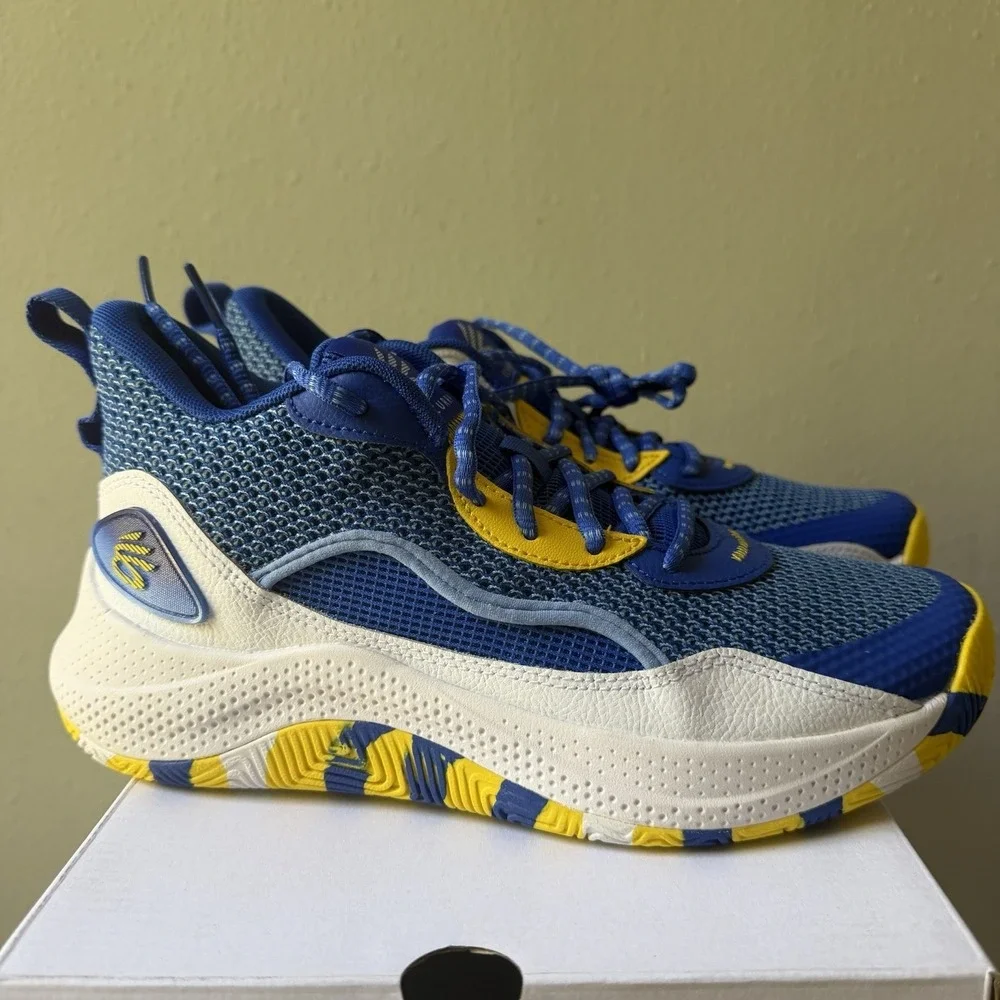 Under Armour brand new