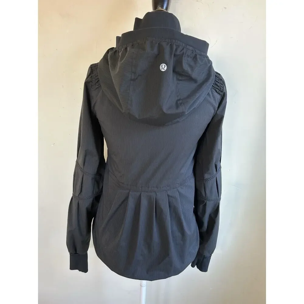 lululemon athletica excellent no