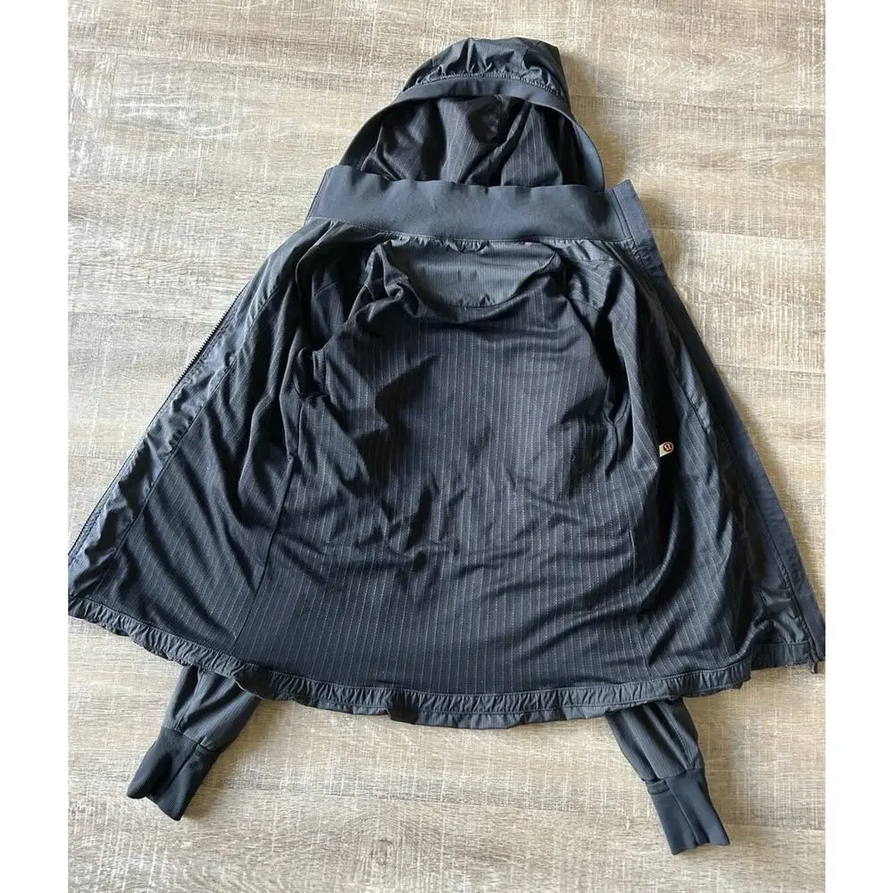 lululemon athletica excellent no