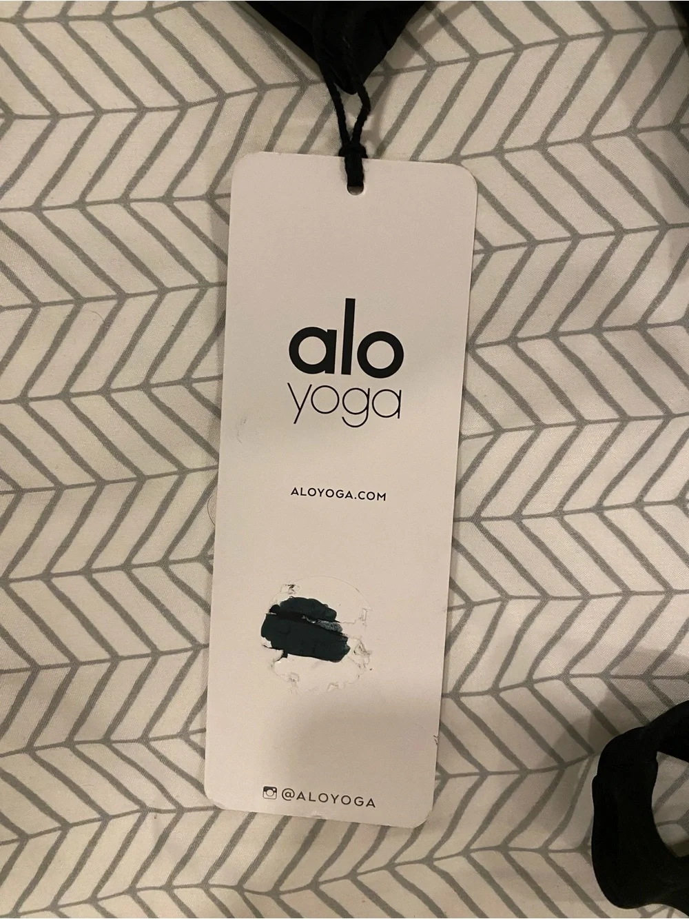 ALO Yoga new tags