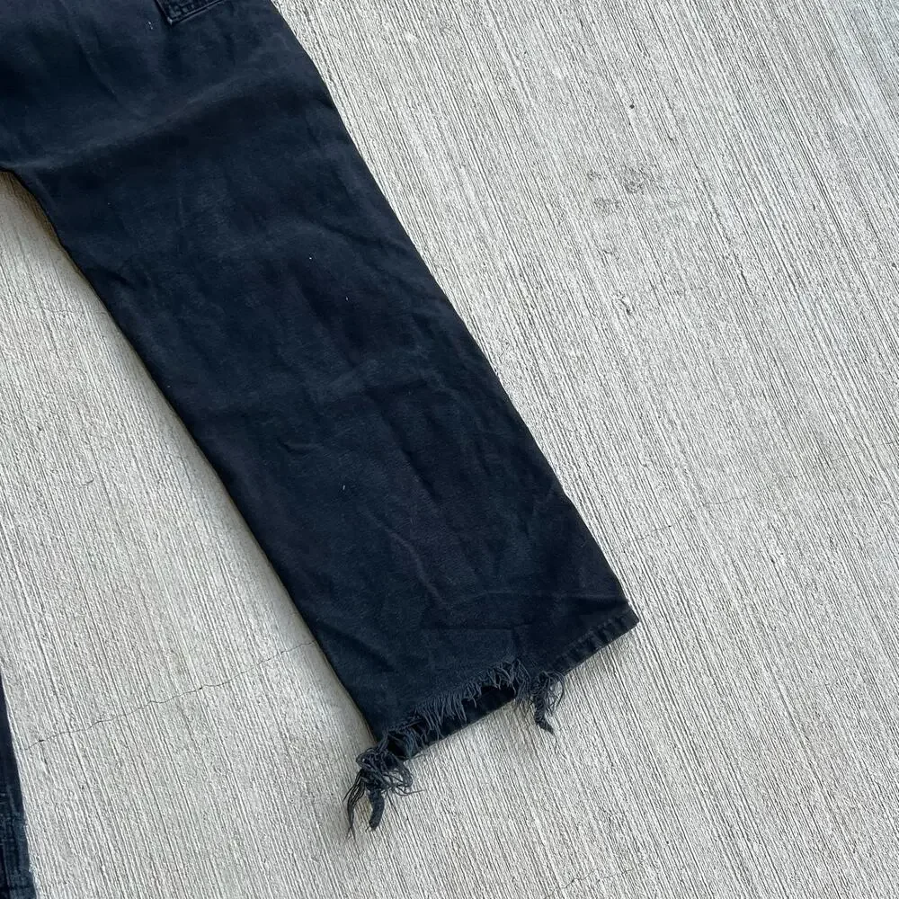 Carhartt shipping pants knee
