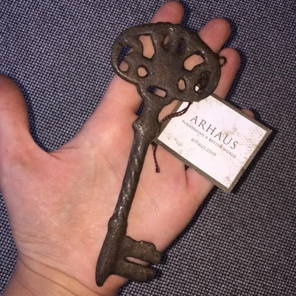 Arhaus listing key