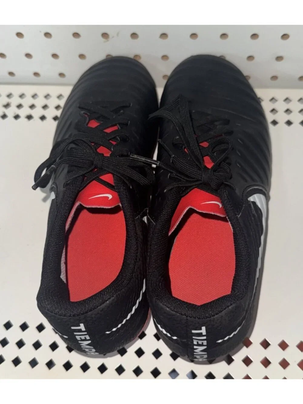 Nike excellent see
