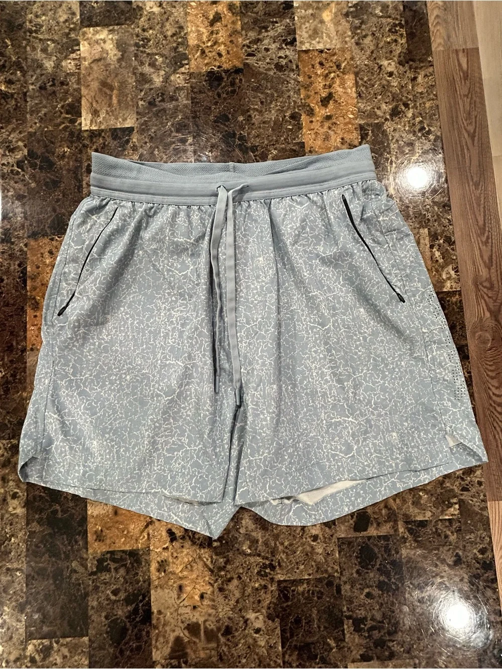 Under Armour Men's Olive Gray Athletic Shorts
