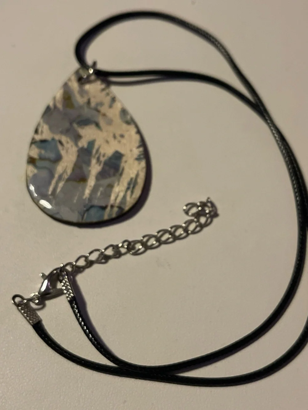 N/A elegant teardrop