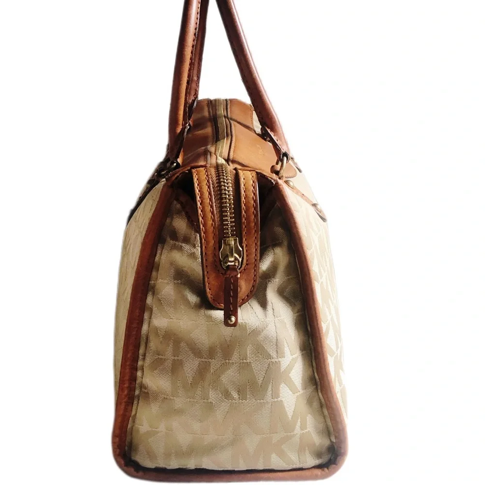 Michael Kors tan mk