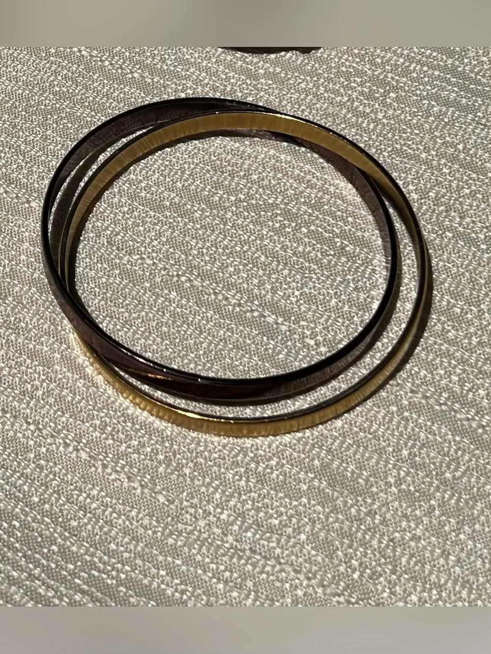 Set of Two Thin Metal Bangles in Gold and Brown