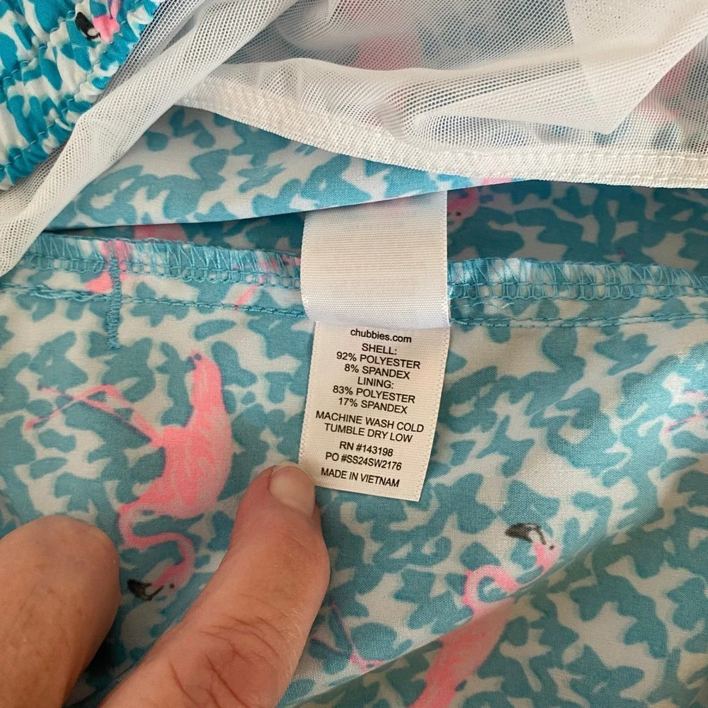 Chubbies Mens Swim Trunks XXL 5.5 Inseam Blue Pink Flamingos Lined Elastic Waist
