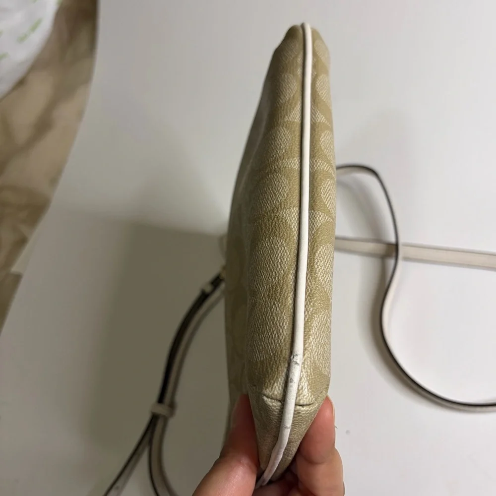 Coach beige tan