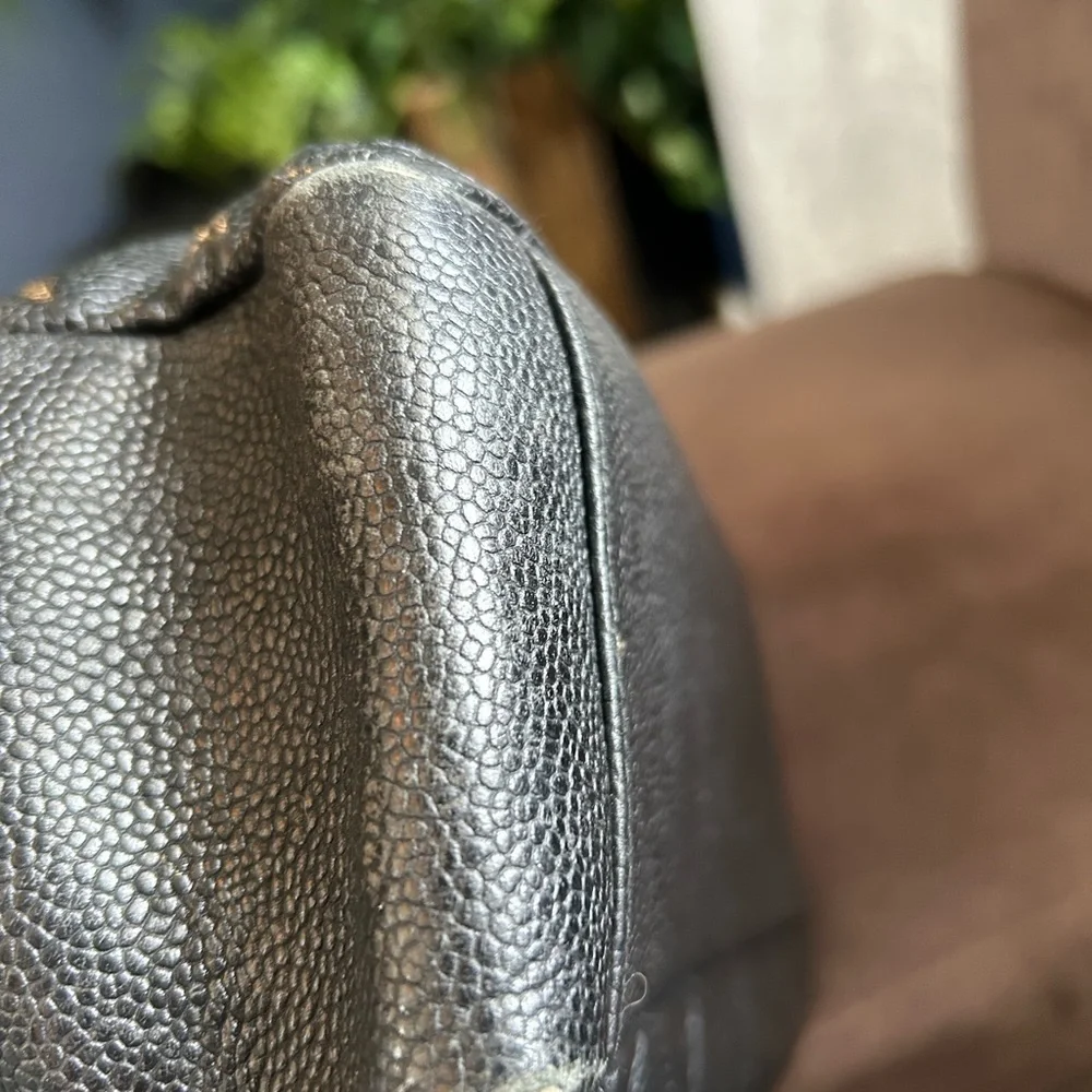 CHANEL 100% authentic