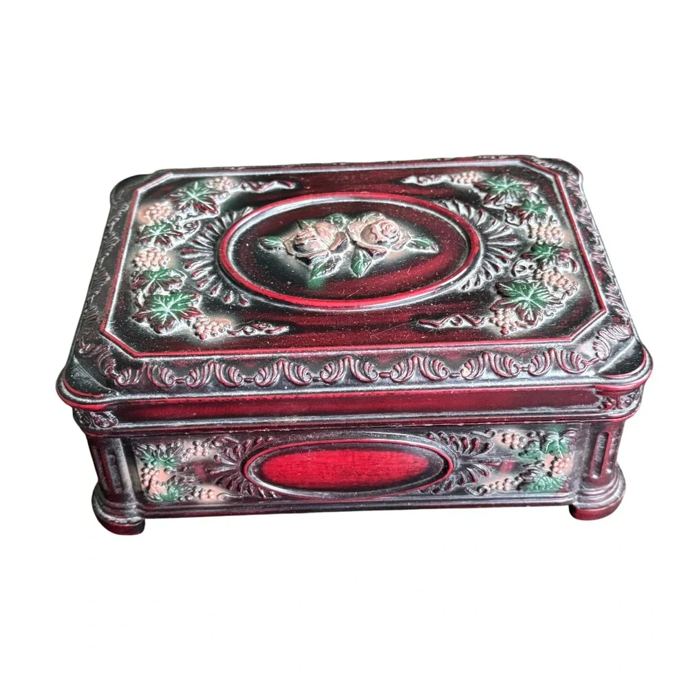 N/A ornate celluloid