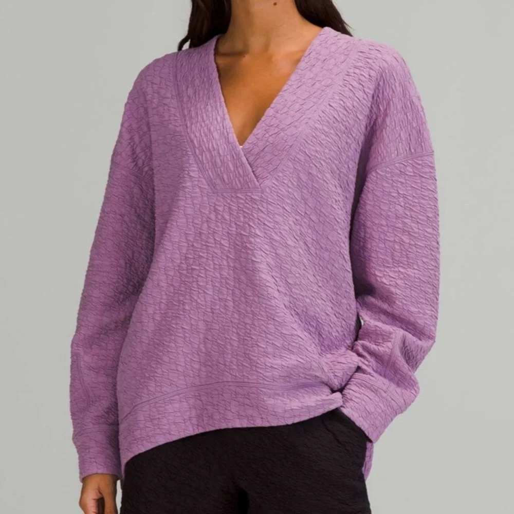 lululemon athletica neck retail fabric