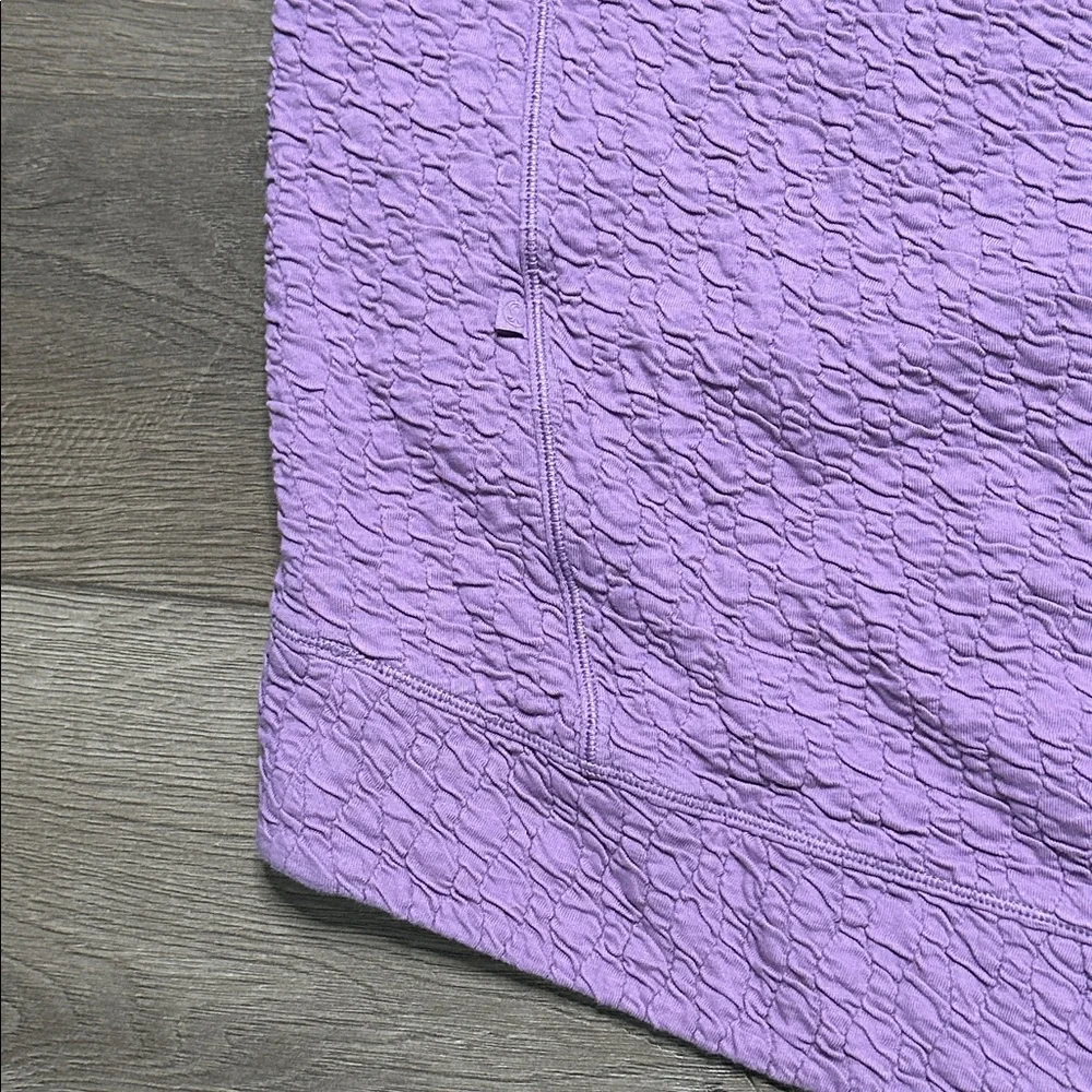 lululemon athletica front inside roomy