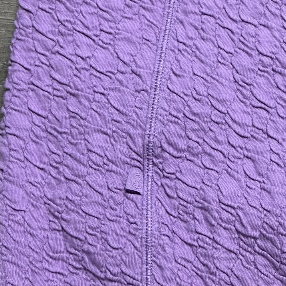 lululemon athletica fabric outside textured