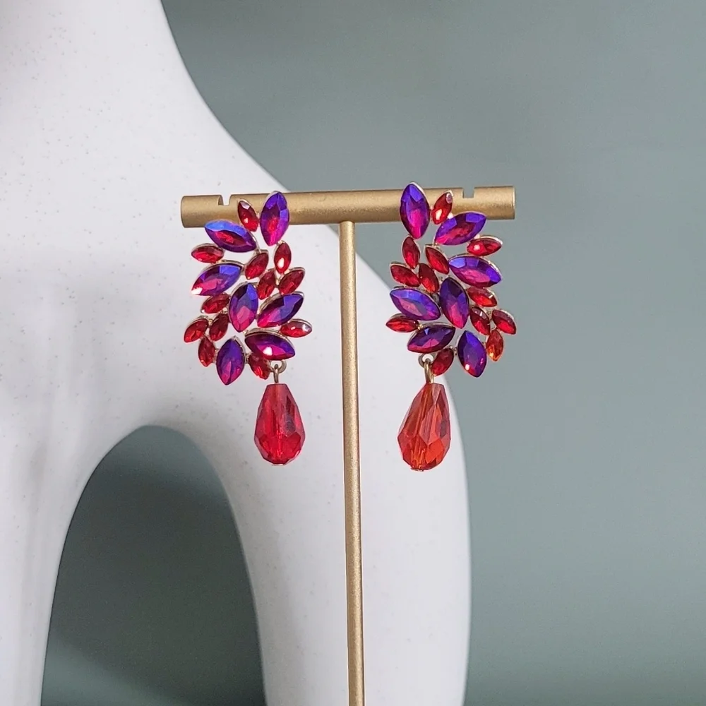 Red/blue crystal drop earrings