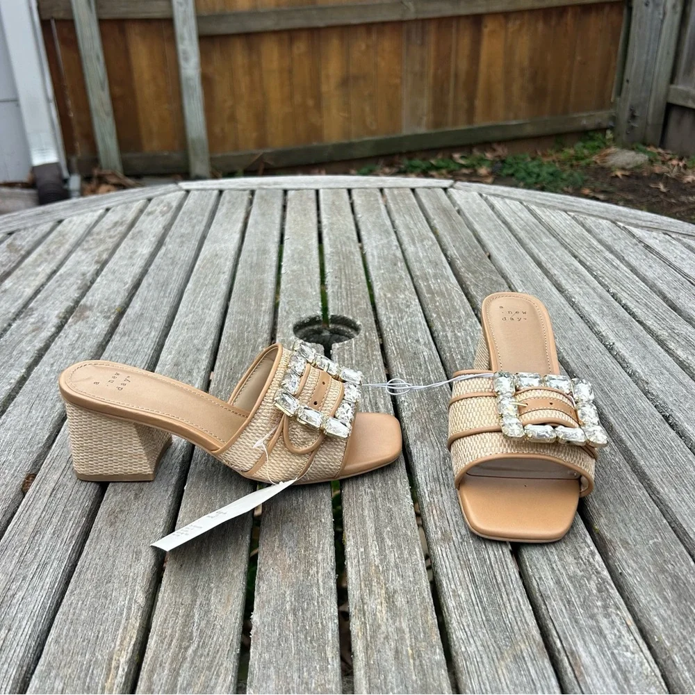 Size 6 Women's Kathleen Raffia Buckle Block‎ Heels - A New Day summer spring