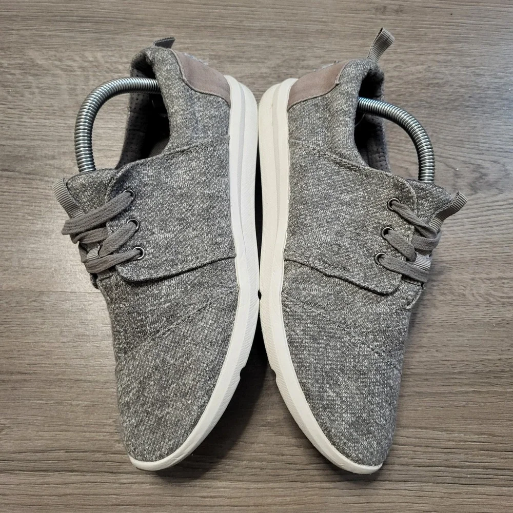 Toms women size