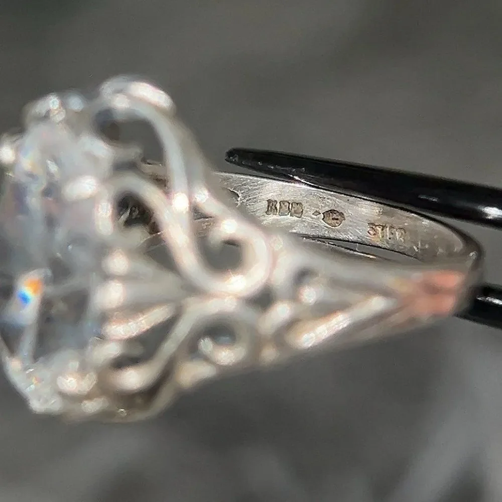 No brand / Not sure specifications metal