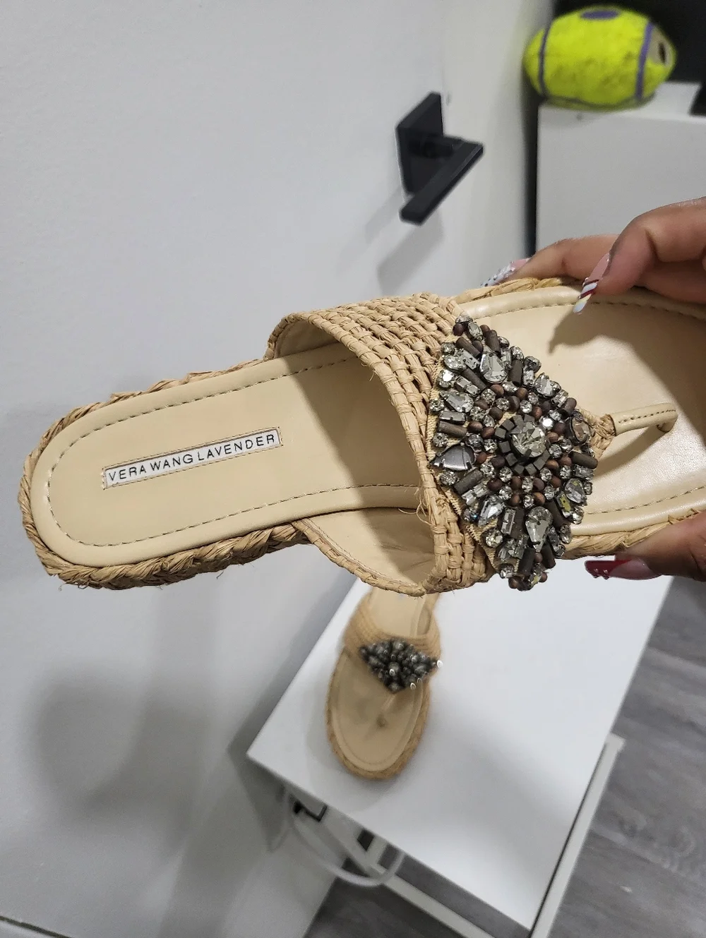 Vera Wang Lavender Label find missing size