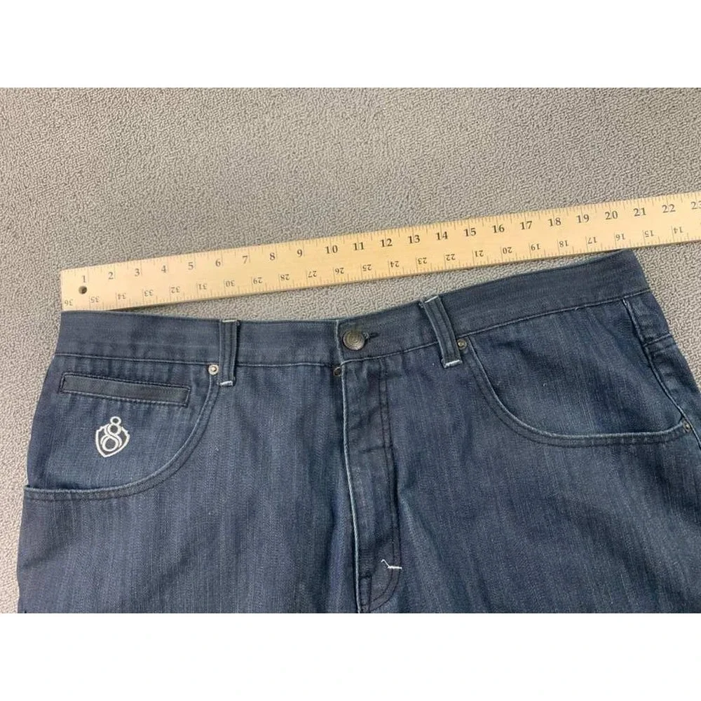 Eight 732 men dark