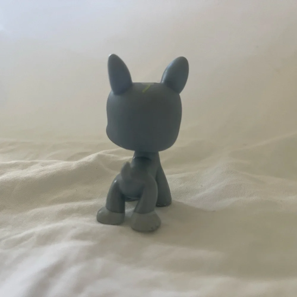 Littlest Pet Shop figure bat