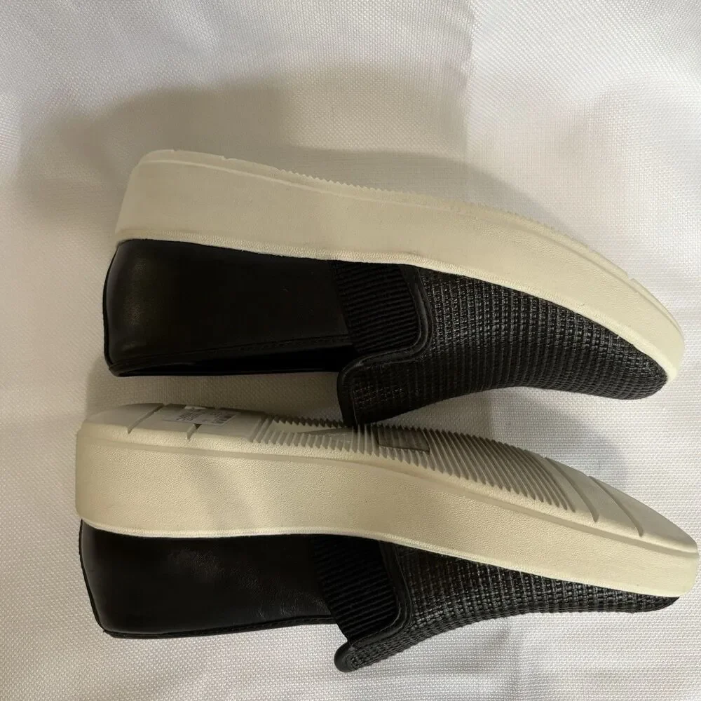 Clarks womens black