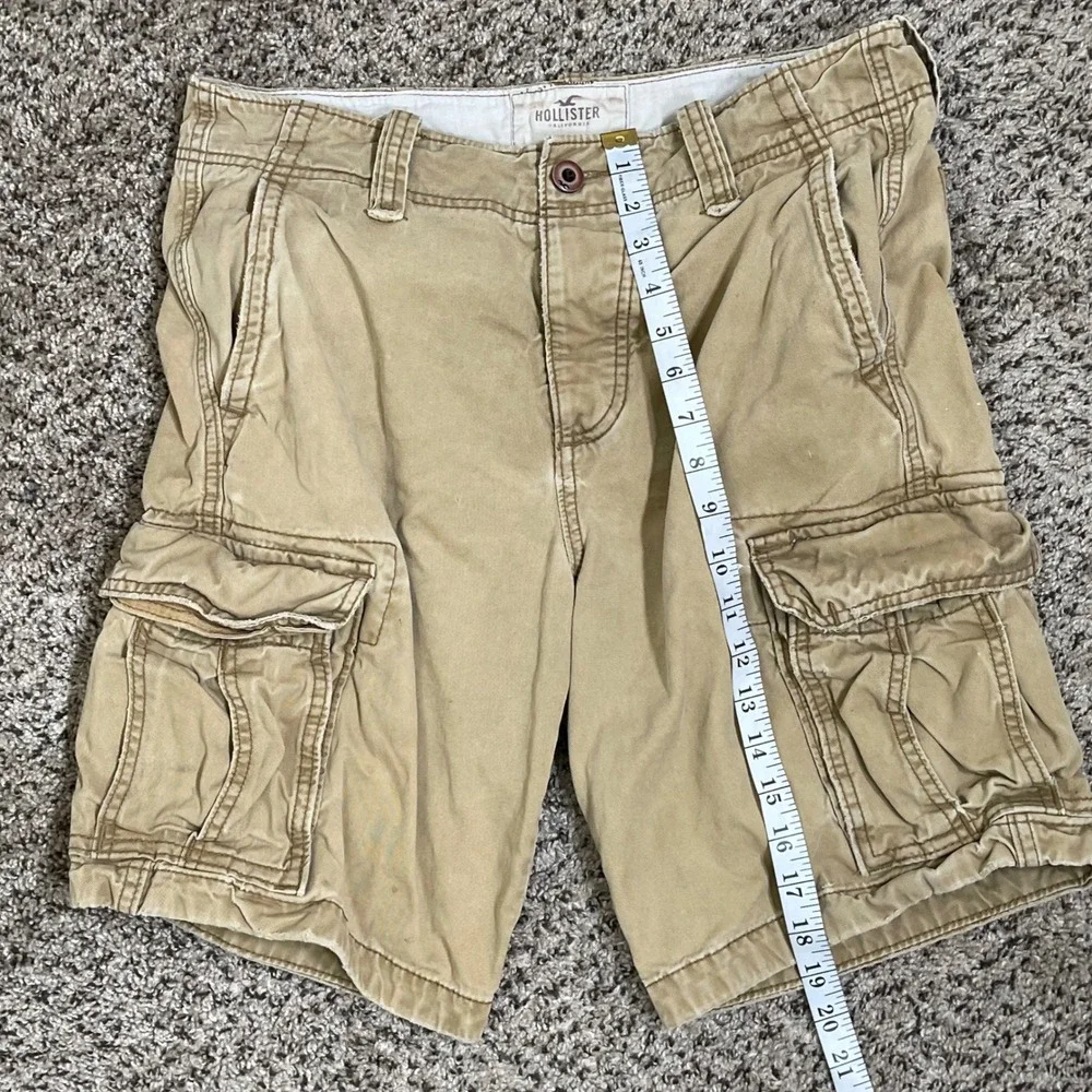 Hollister has some