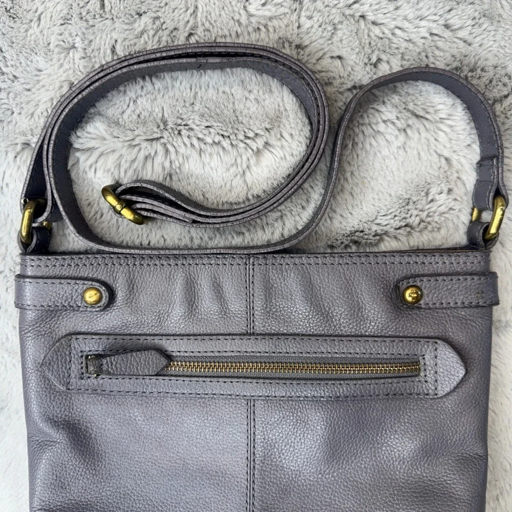 Born Grey Pebbled Genuine Leather‎ Crossbody Bag Adjustable Strap Brass Hardware