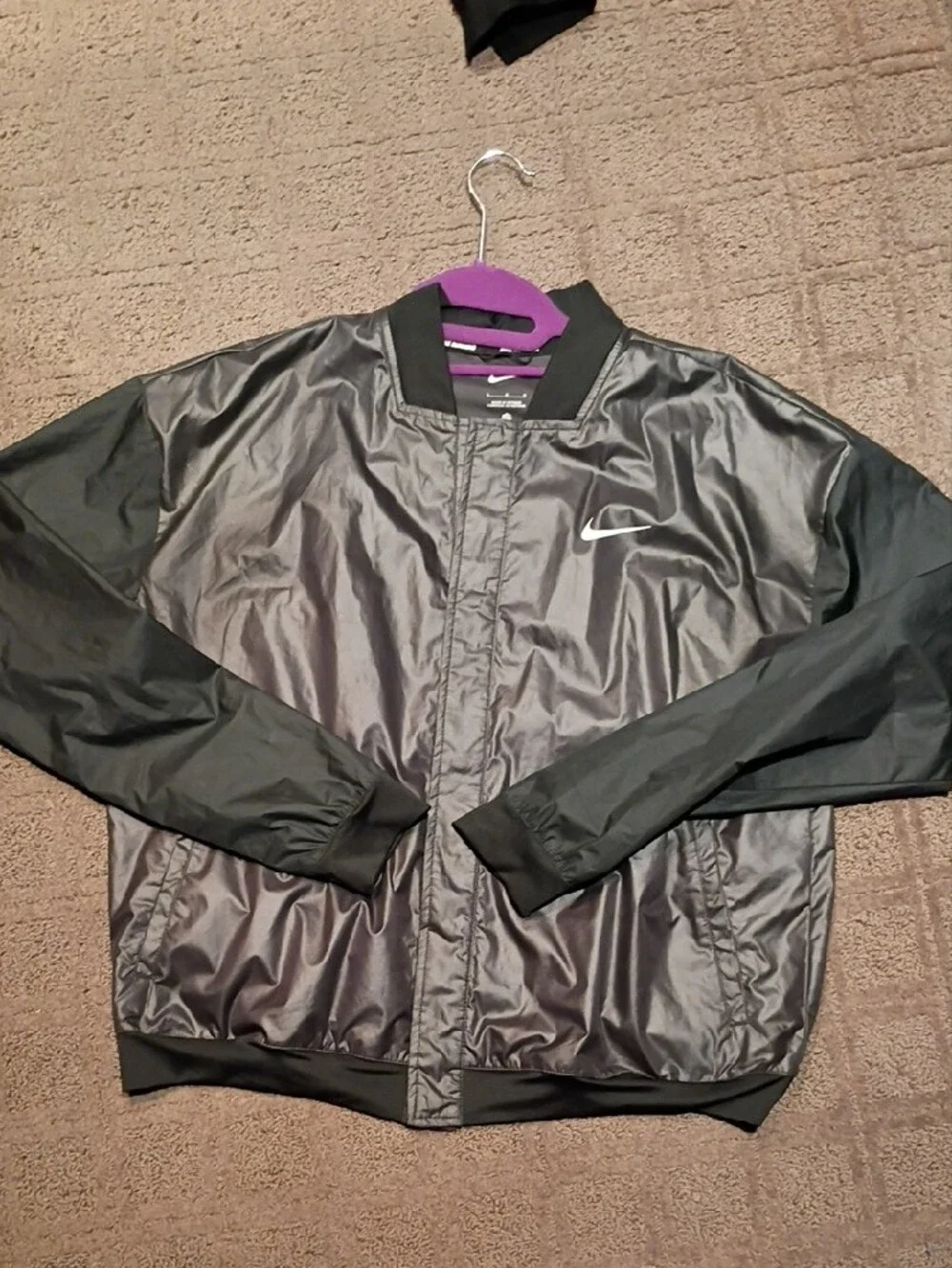 Nike lightweight windbreaker