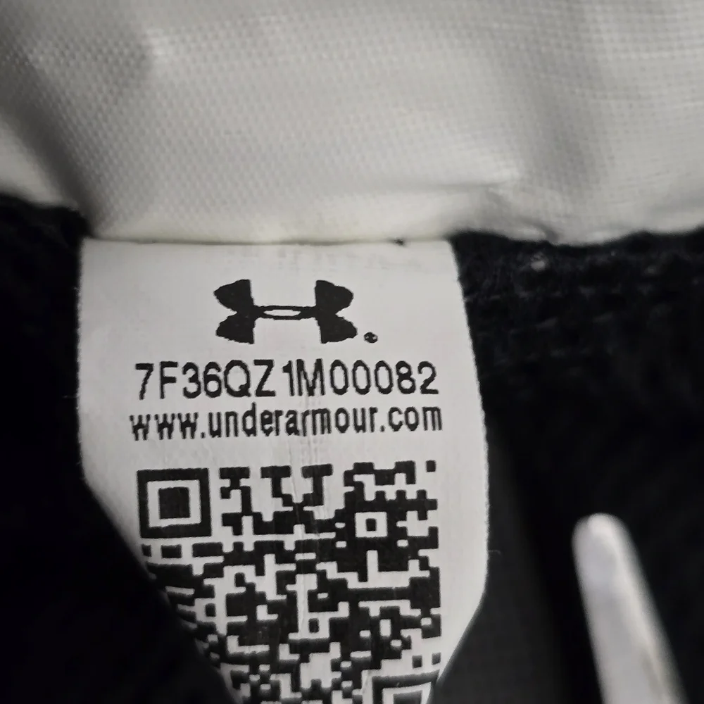 Under Armour size small
