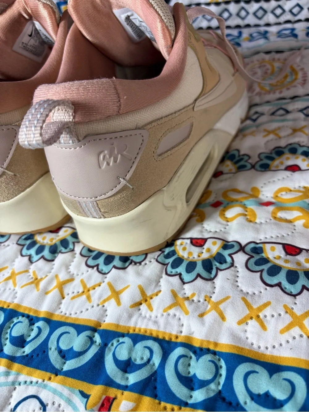 Nike low top