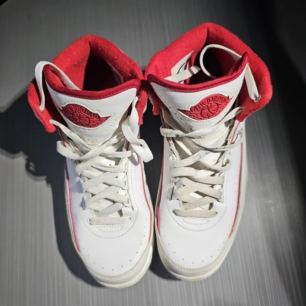 Air Jordan 2 Retro ‘White Varsity’ BG Size 6.5Y 395718-102 Chicago Air Max Force