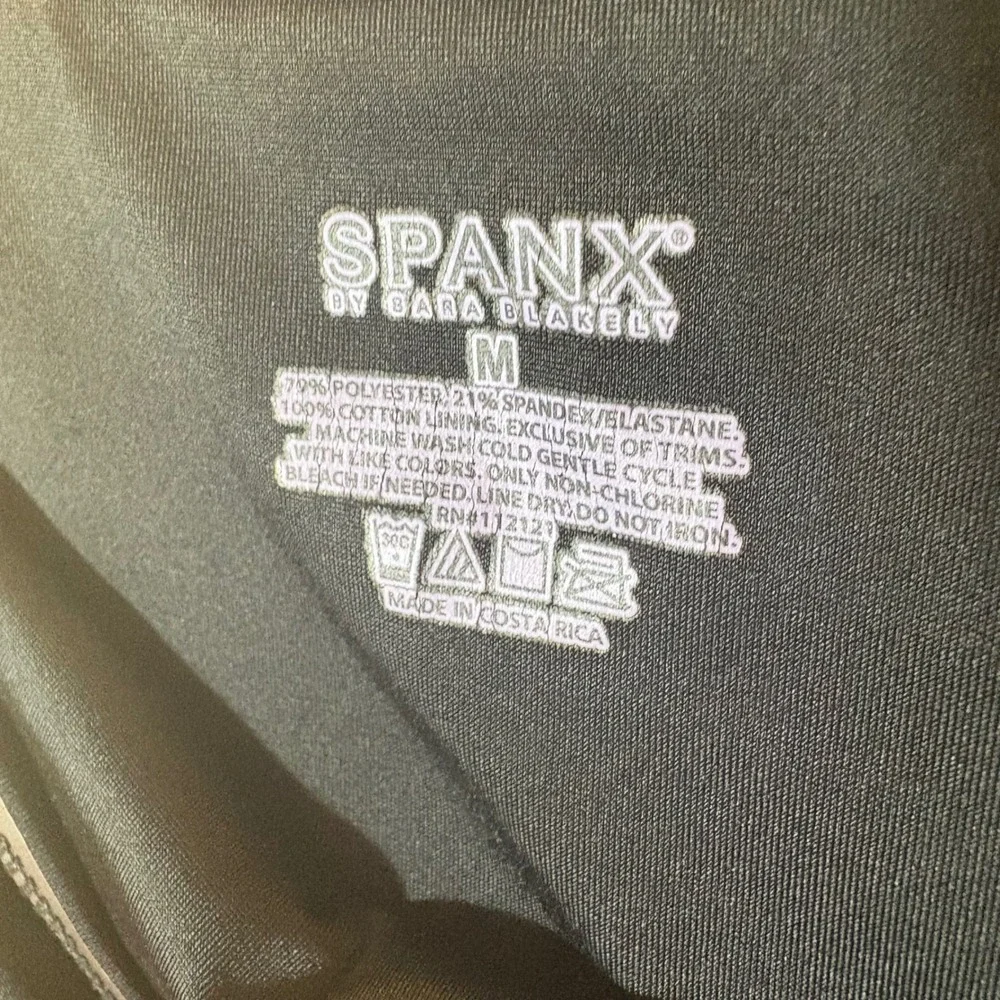 SPANX sculpt your
