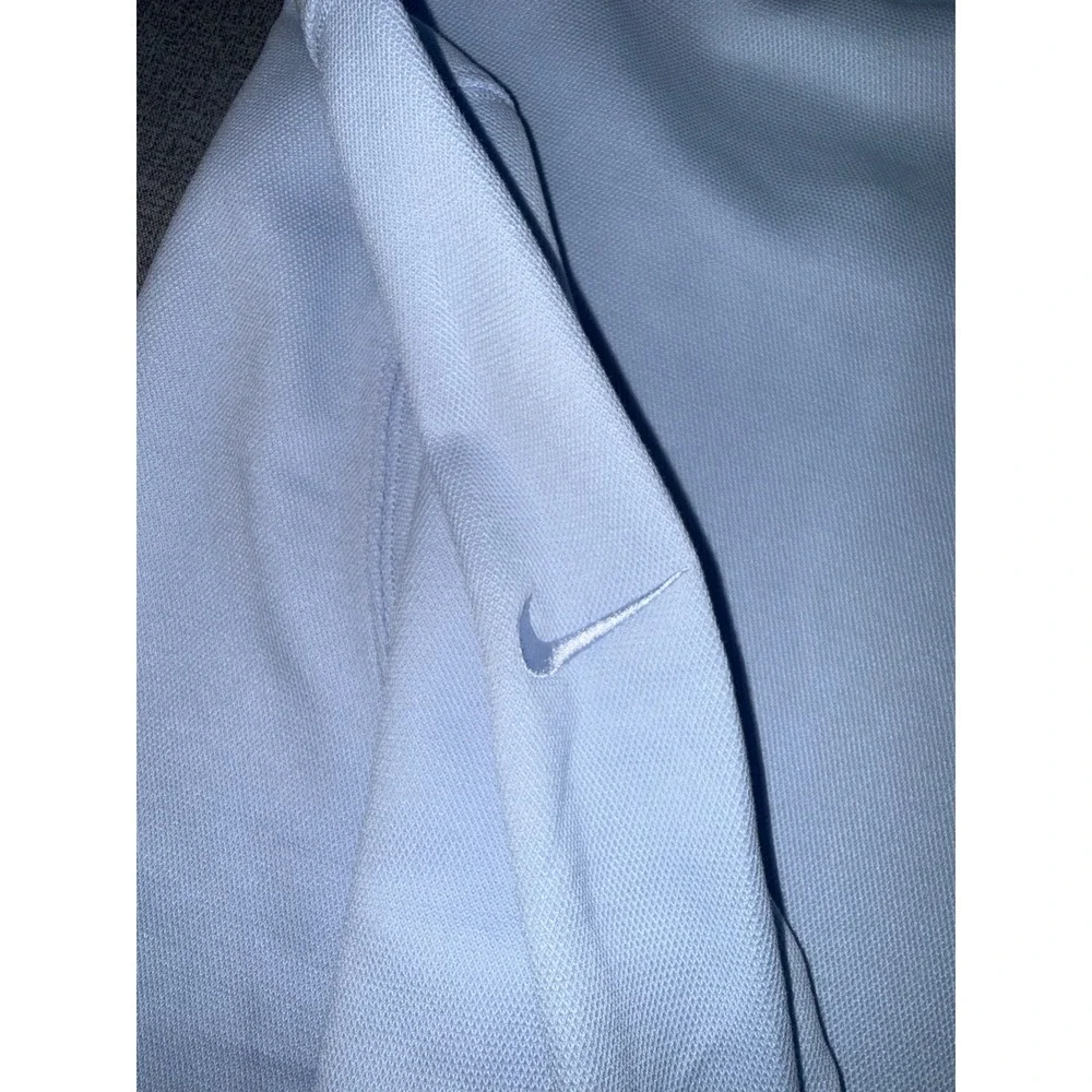 Nike Dri-FIT Mens 2XL Light Blue Long Sleeve Training Shirt Sweatshirt Golf Crew
