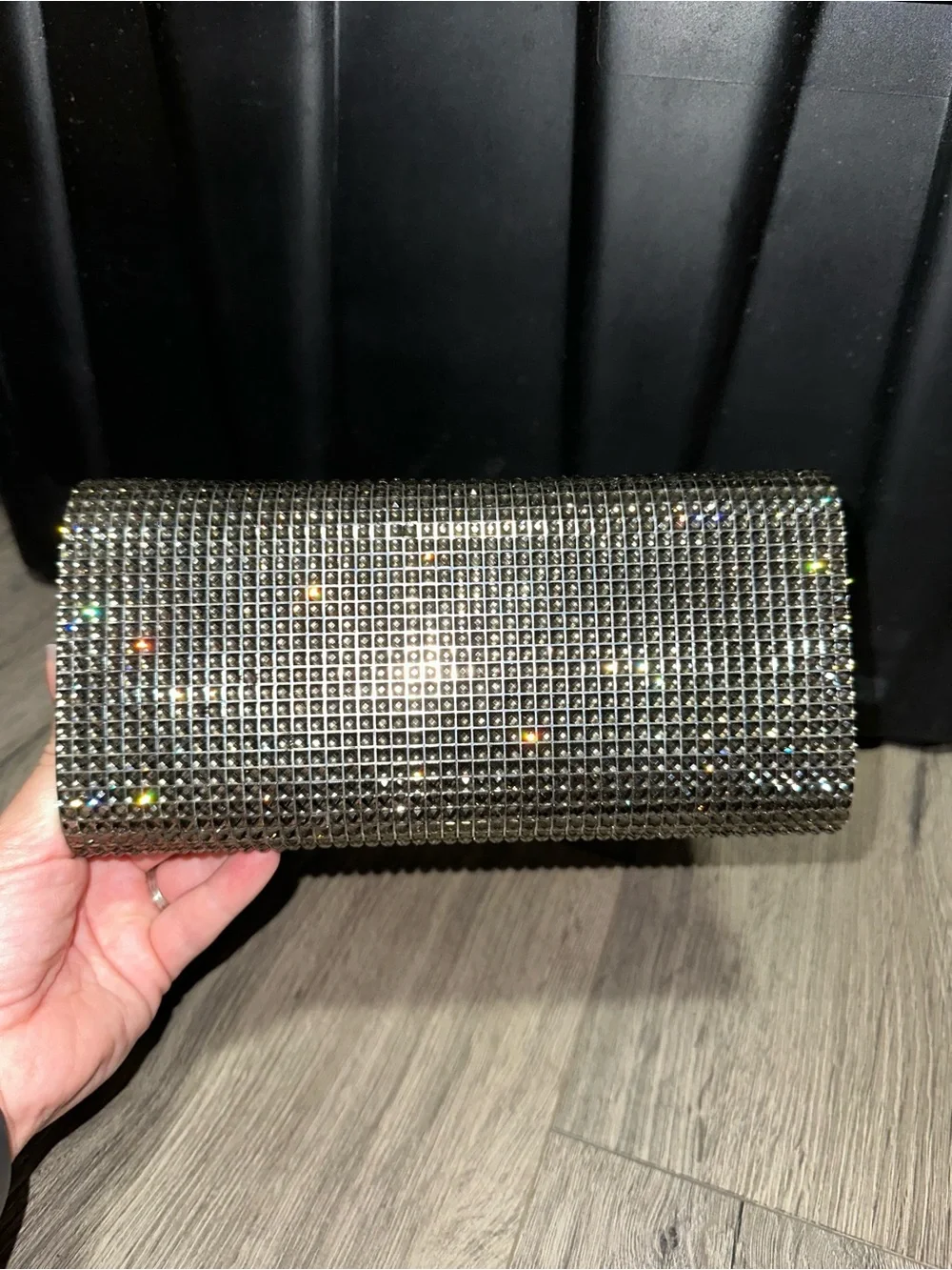 N/A sleek metallic