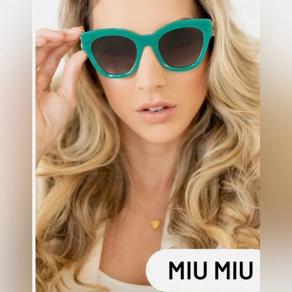 Miu Miu step out