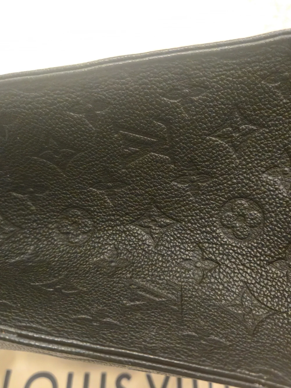 Louis Vuitton lv black