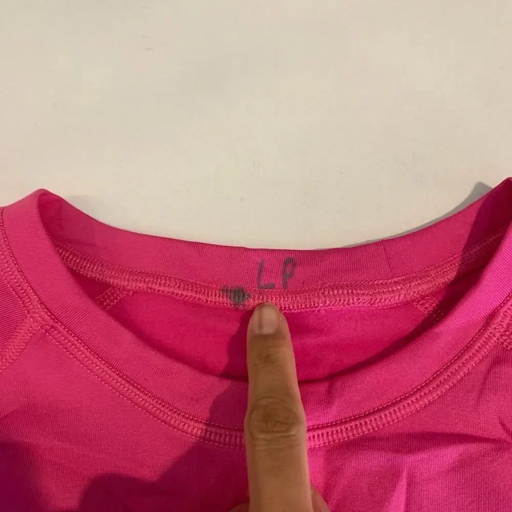 Nike top womens