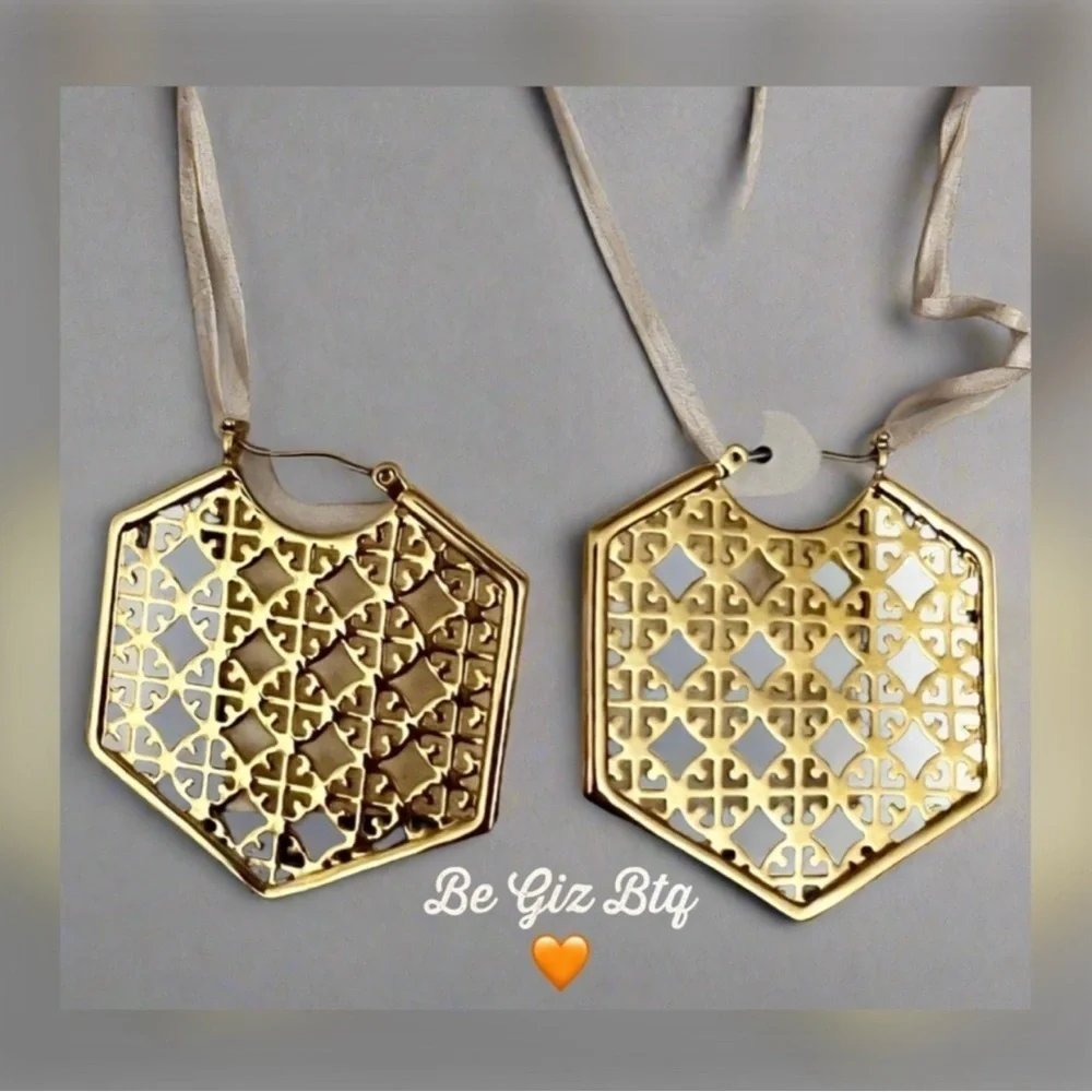 Tory Burch any buy weight