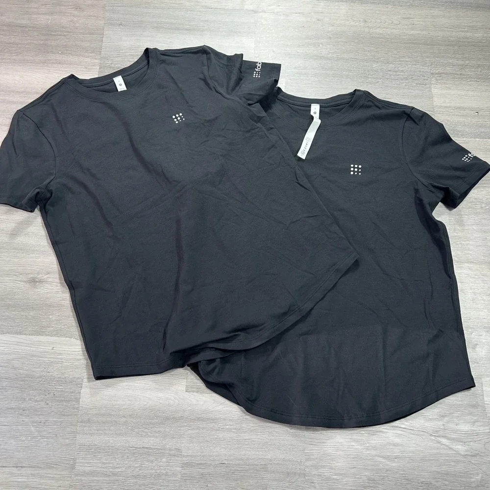 NEW Set of 2 Lululemon Shirt Womens 6 Black Crew Neck Tee Stretch LW3EYDS
