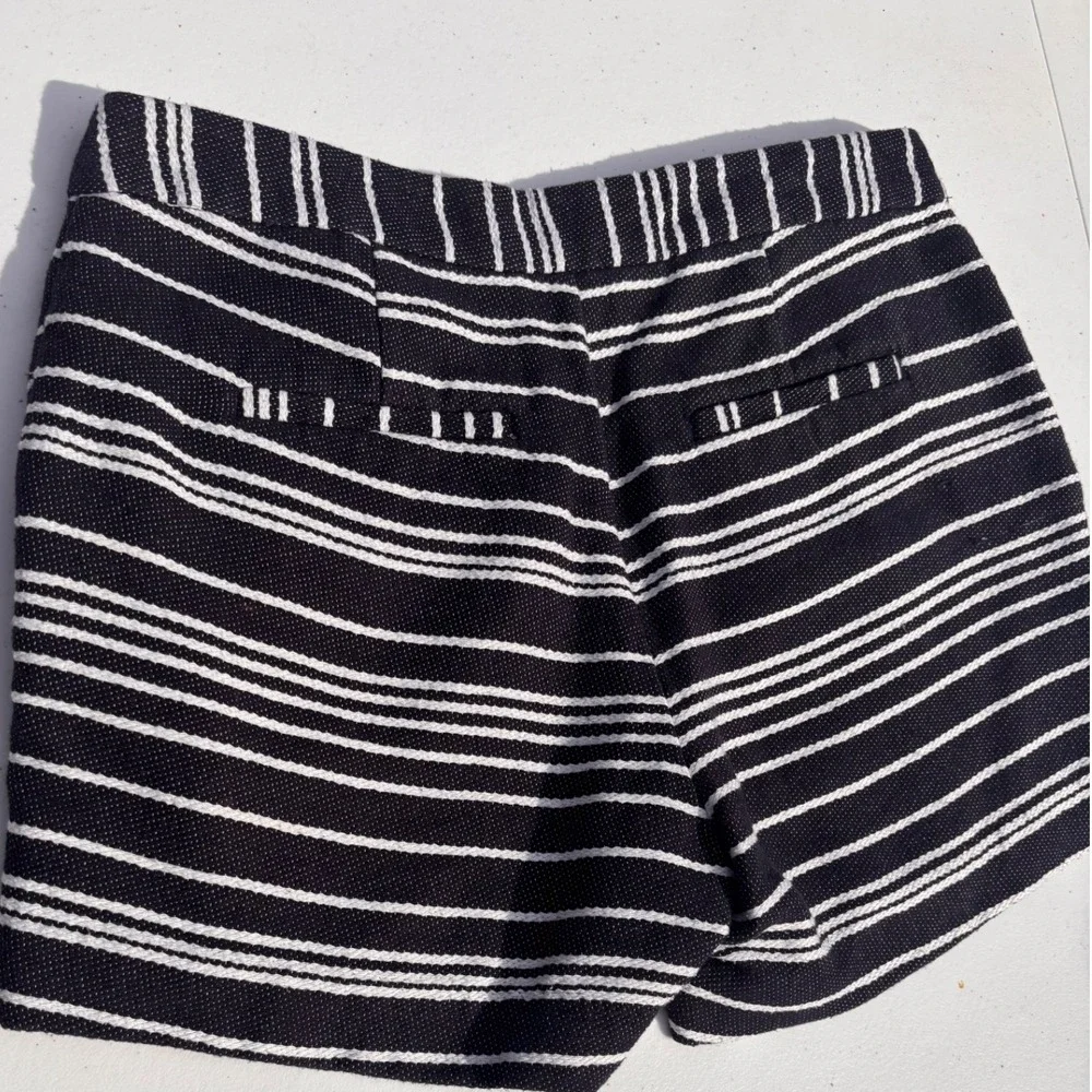 Banana Republic comfort both lined