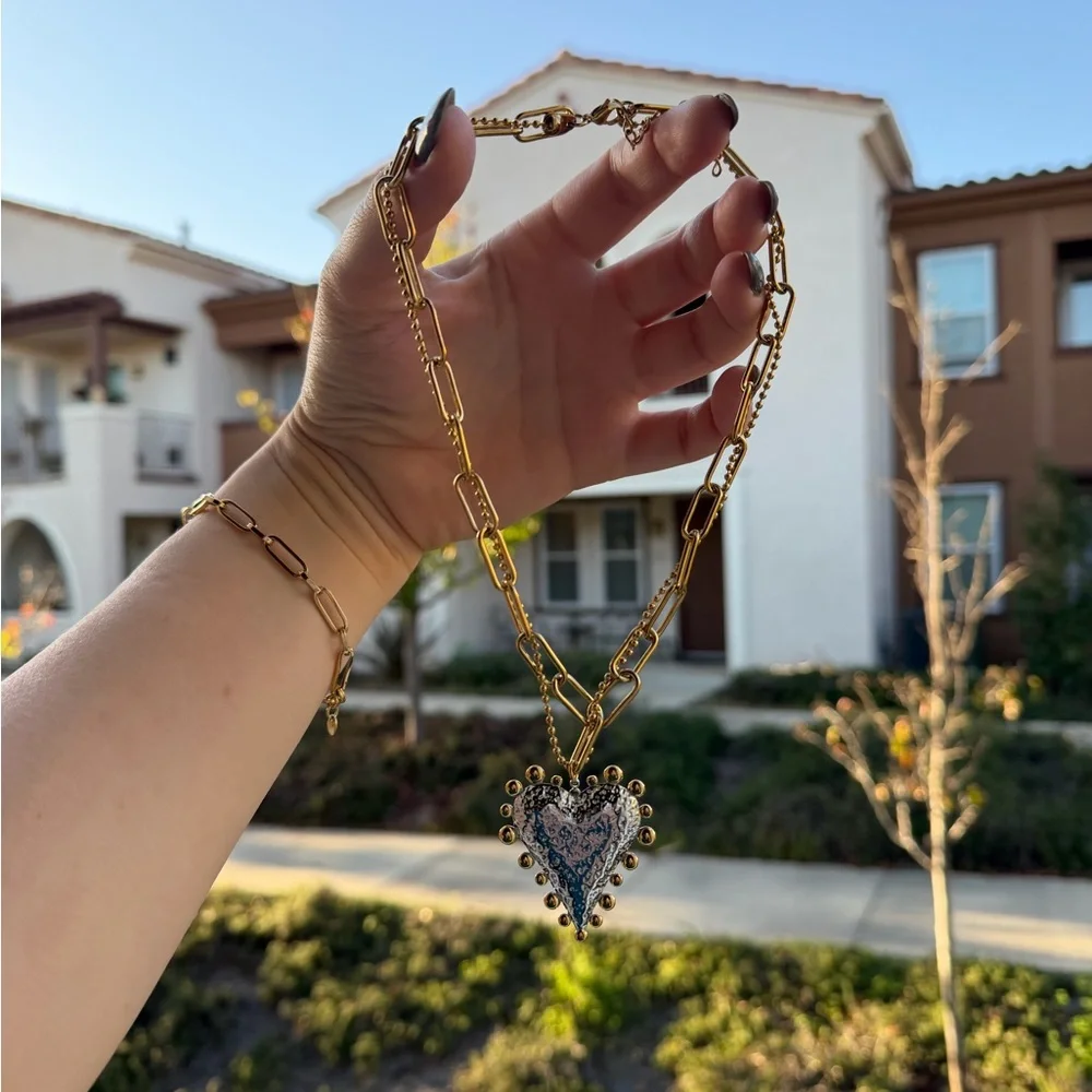 Anthropologie 💛 details