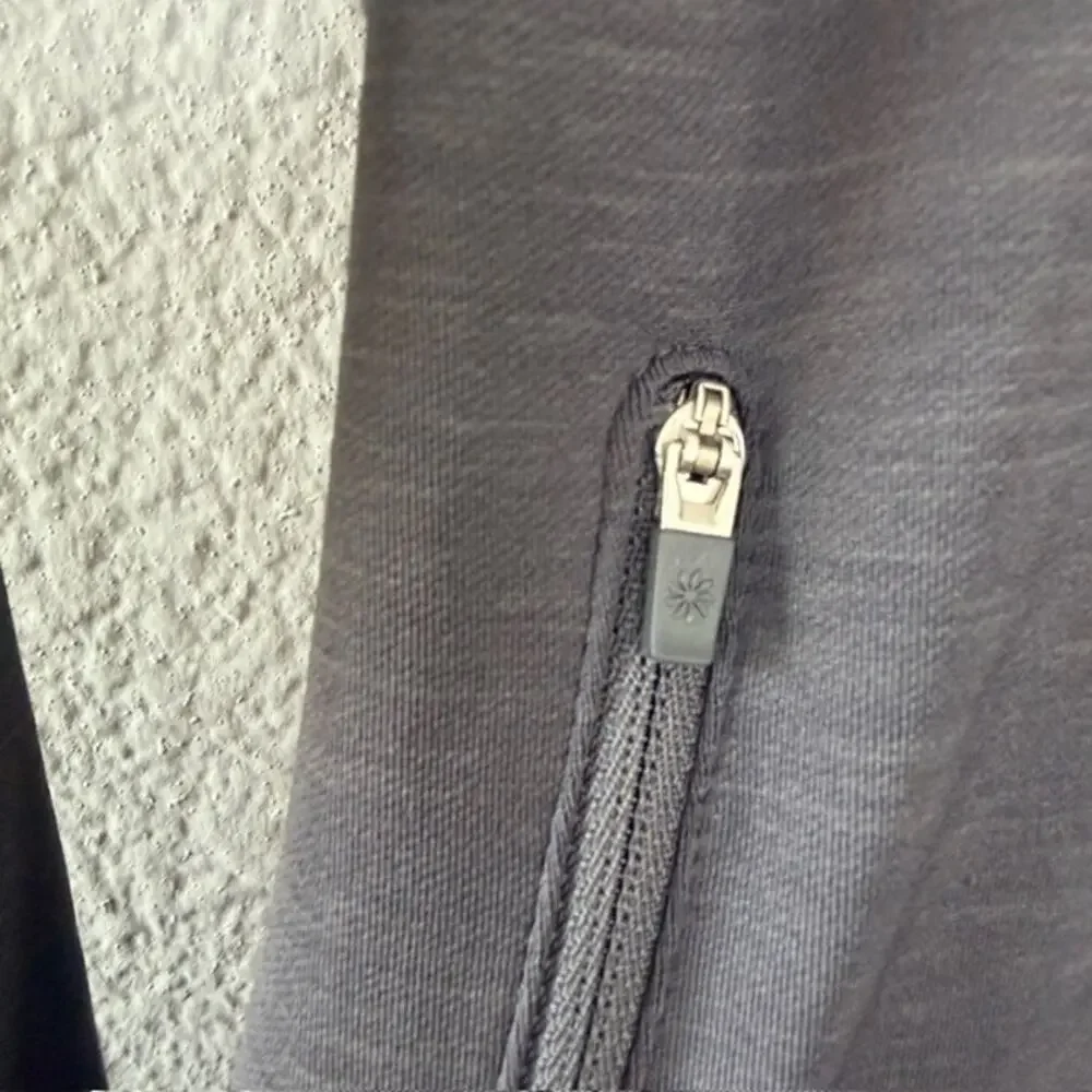 Athleta Jacket‎ Women's Medium Gray Love Full Zip Mock Neck Pockets Stretch