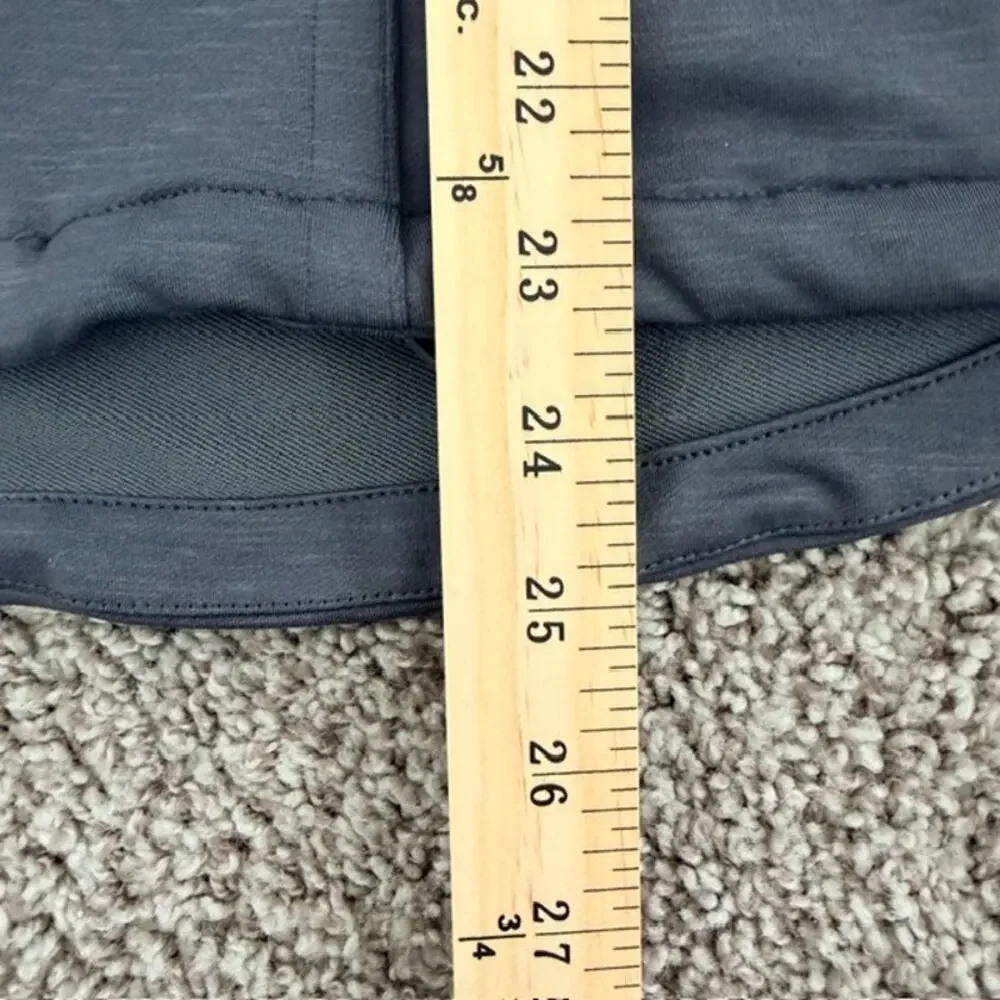 Athleta Jacket‎ Women's Medium Gray Love Full Zip Mock Neck Pockets Stretch