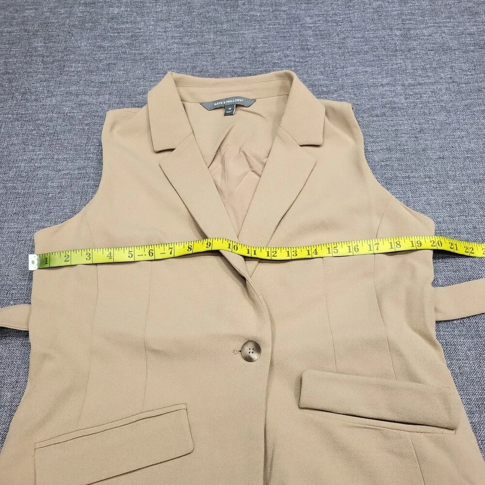 Kate & Mallory Womens Tan Dressy Work Office Business Casual Vest Size M