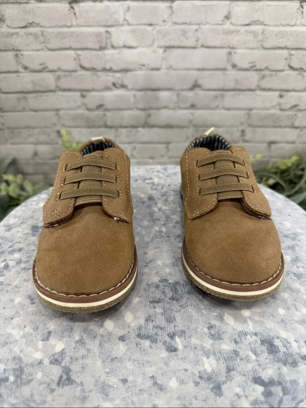 CAT & JACK “Ewald” Tan Plain Round-Toe Stitch Oxfords - Boys 9.0M 🤎 NWOT