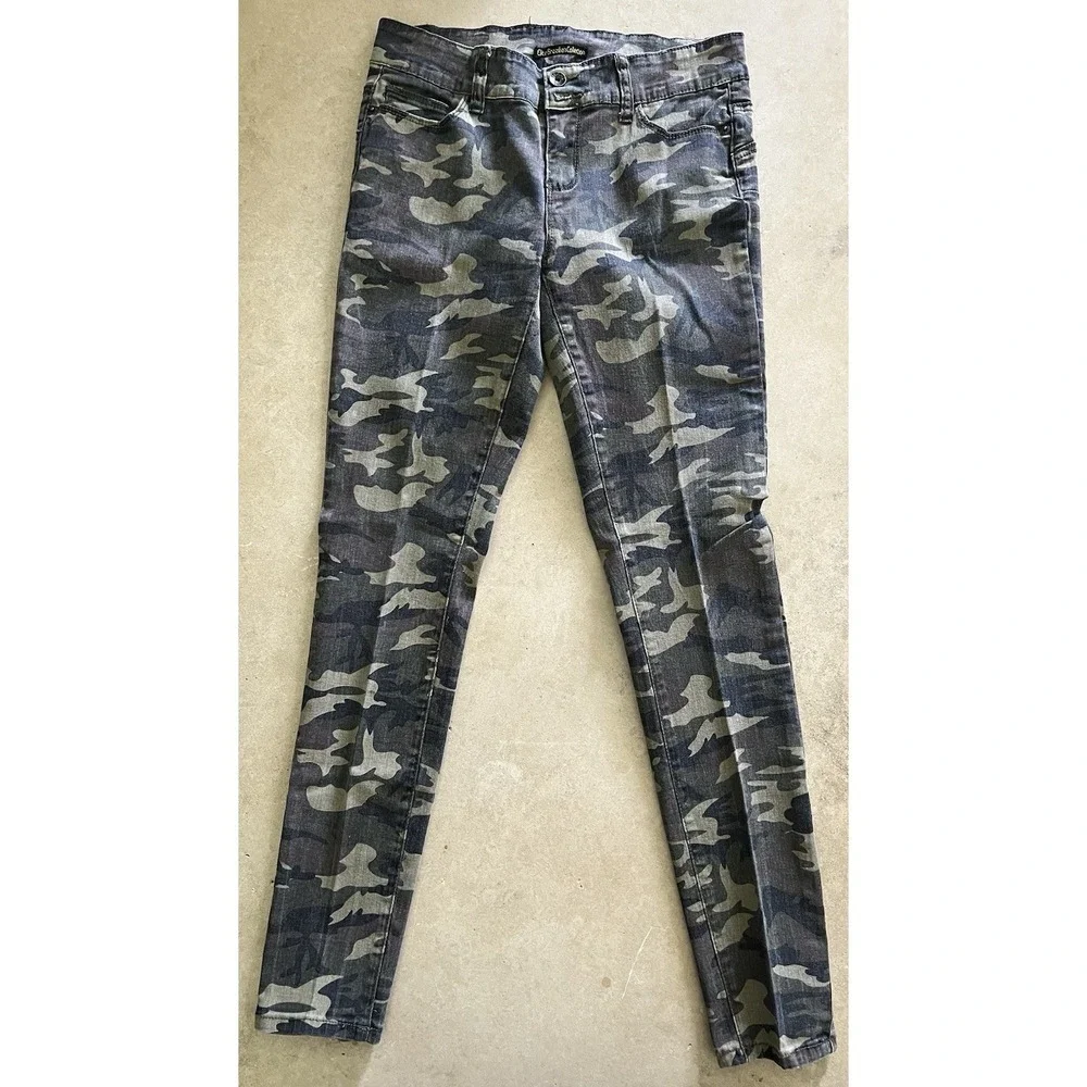 Elite Brazilian Collection Denim Jeans Stretch Juniors Size 5 Camo Pants