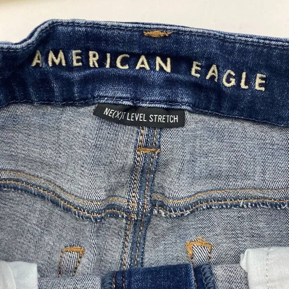 American Eagle Women's Dark Blue Curvy Hi-Rise Distressed Denim‎ Shorts Size 00