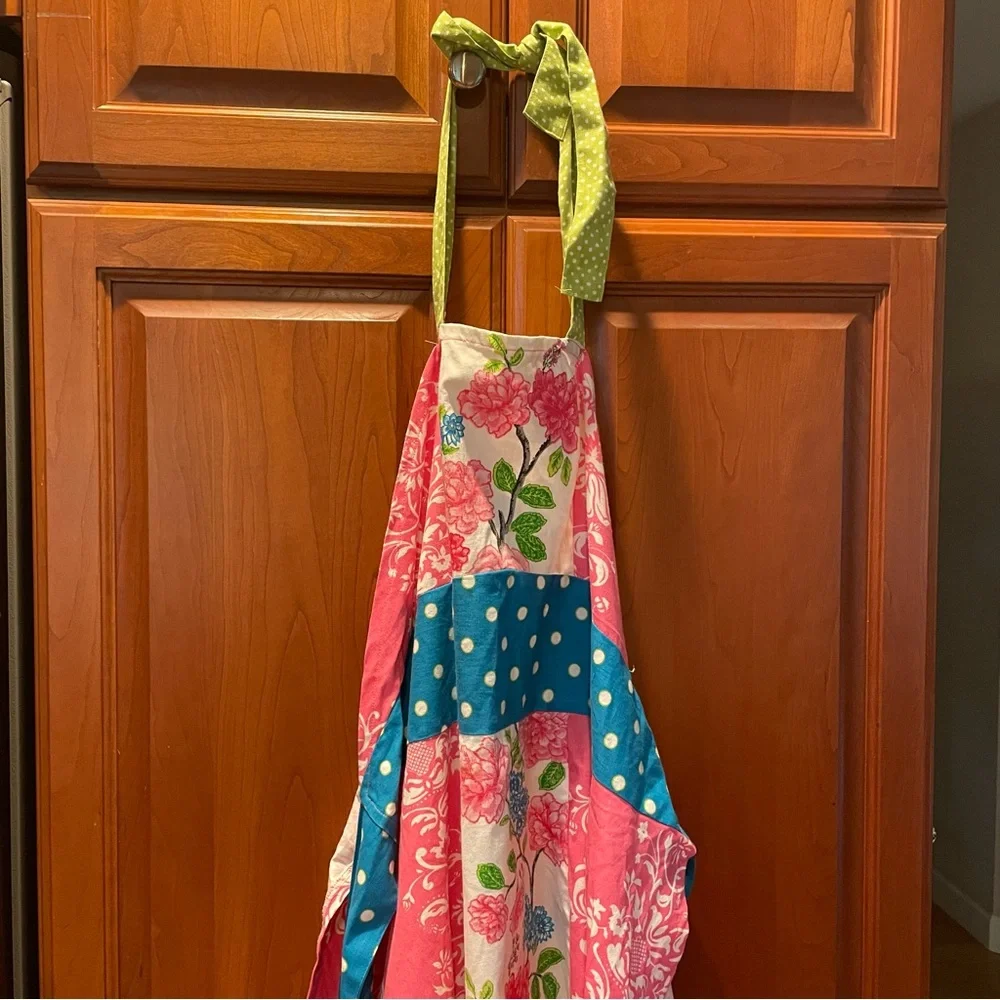 Target floral dot